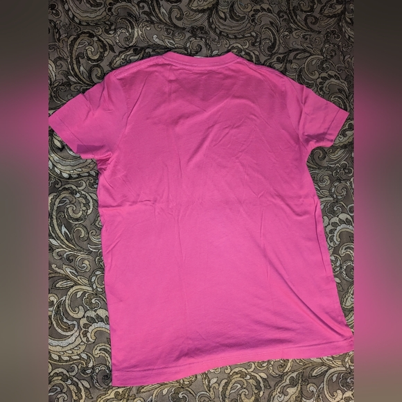 Hollister Vneck T-shirt Small Logo 🩷 - Picture 3 of 4